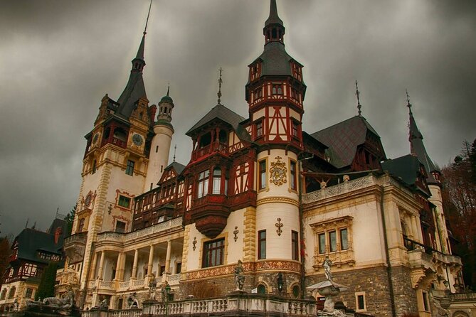 Dracula's Castle, Brașov City and Peleș Castle, Private Tour - Exploring Bran Castles Mysterious History