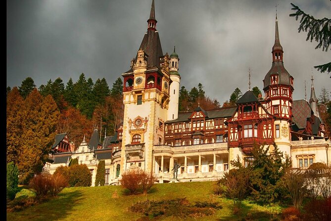 Dracula's Castle, Brașov City and Peleș Castle, Private Tour - Convenient Pickup and Drop-off in Bucharest