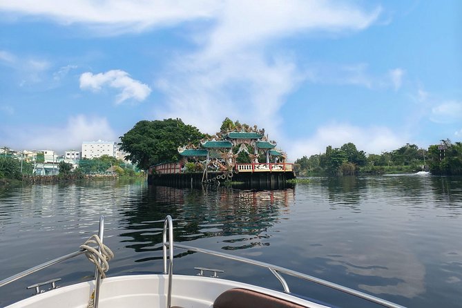 Dragon Floating Temple Sightseeing Tour by Speed Boat - Inclusions and Amenities