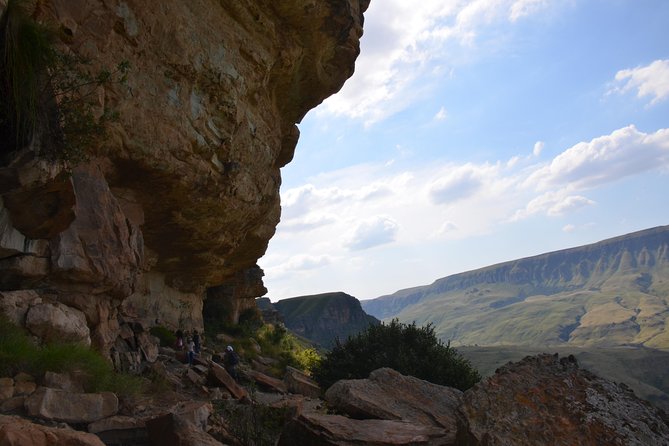 Drakensberg Kamberg Rock Art & Mandela Capture Site Day Tour From Durban - Language and Group Information