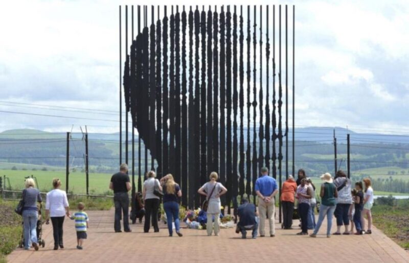 Drakensberg + Mandela Capture Site Full Day Tour From Durban - Exploring the Drakensberg Mountains