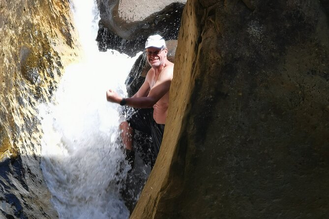 Drakensberg Mountains. Tugela Gorge and Amphitheater Hike - Route Tailoring and Customization