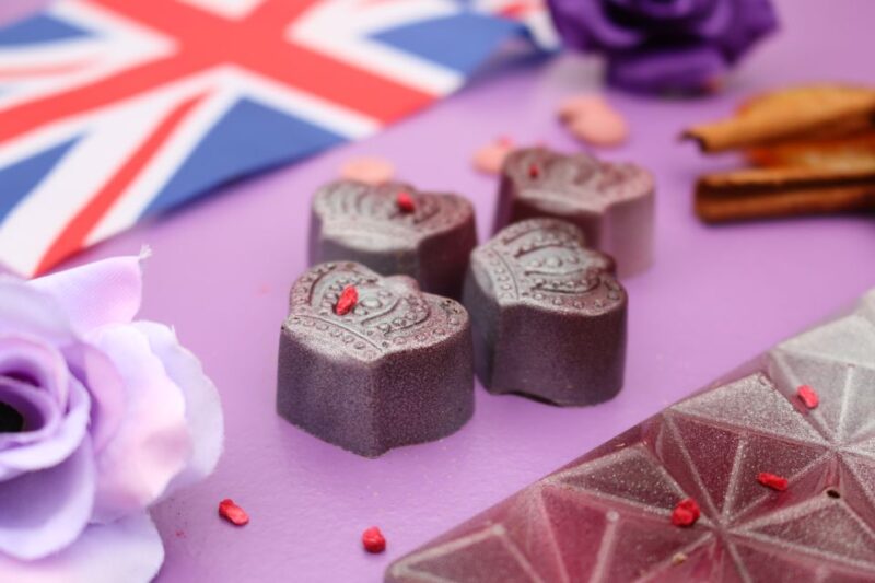 Drchocs Crown & Jewels Workshop - Painting Chocolate Moulds