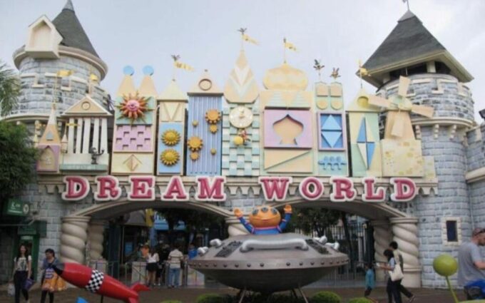 Dream World With Snow Town, Go Kart, & International Lunch - Attractions and Activities