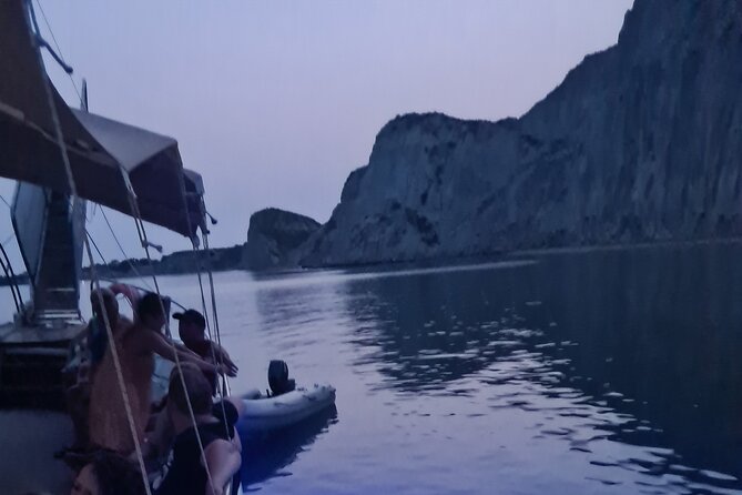 Dreamy Cruise Sunset Tour With Dinner and Unlimited Wine! - Itinerary and Stops
