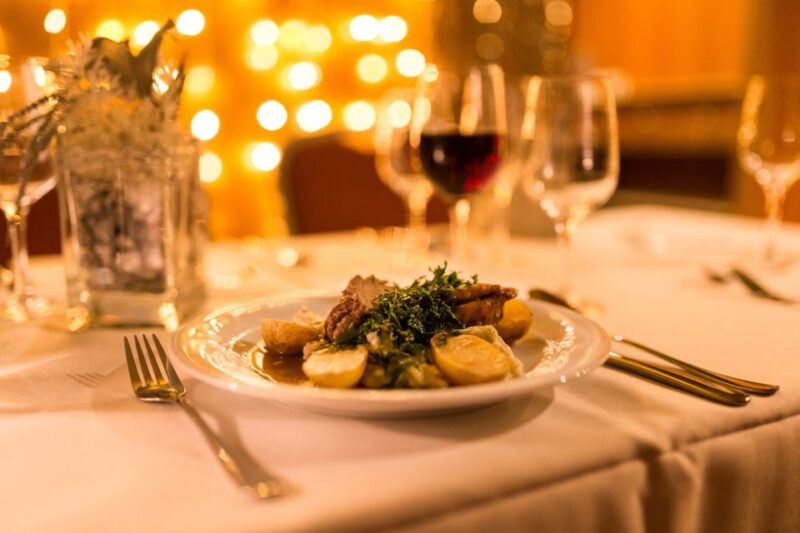 Dresden: Evening River Cruise With Dinner - Meeting Point and Departure Information