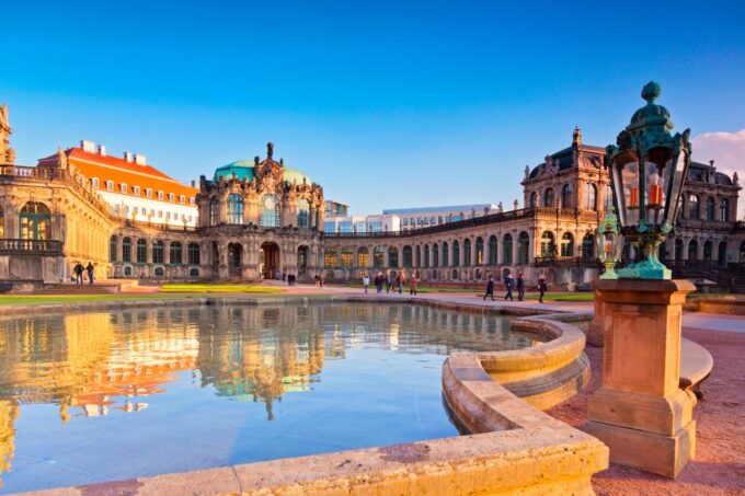 Dresden: First Discovery Walk and Reading Walking Tour - Discovering Dresden Castle