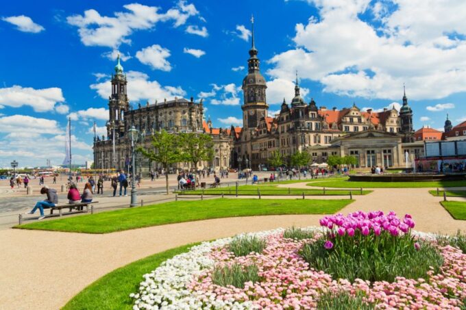 Dresden: First Discovery Walk and Reading Walking Tour - Frequently Asked Questions