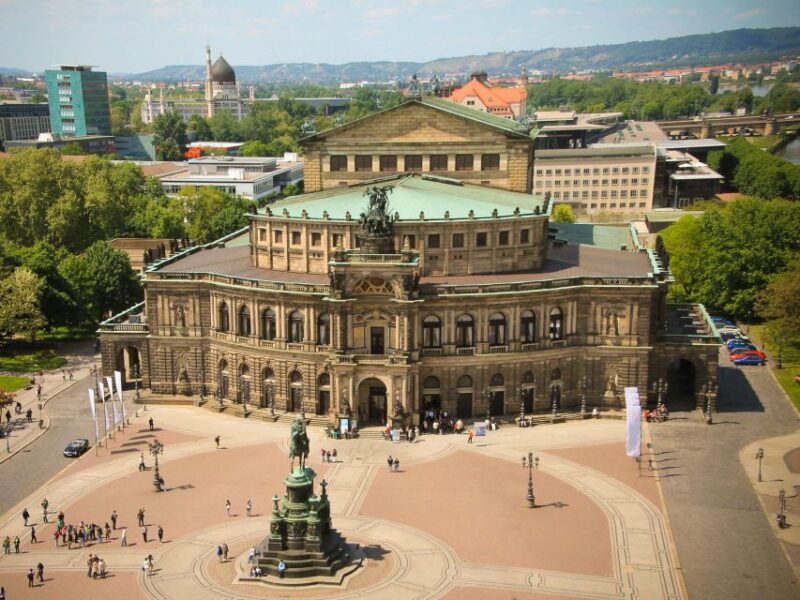 Dresden: Guided City Walk With a Cup of Coffee - Meeting Point