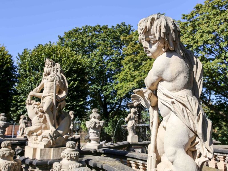Dresden: Guided City Walk With a Cup of Coffee - Booking Details