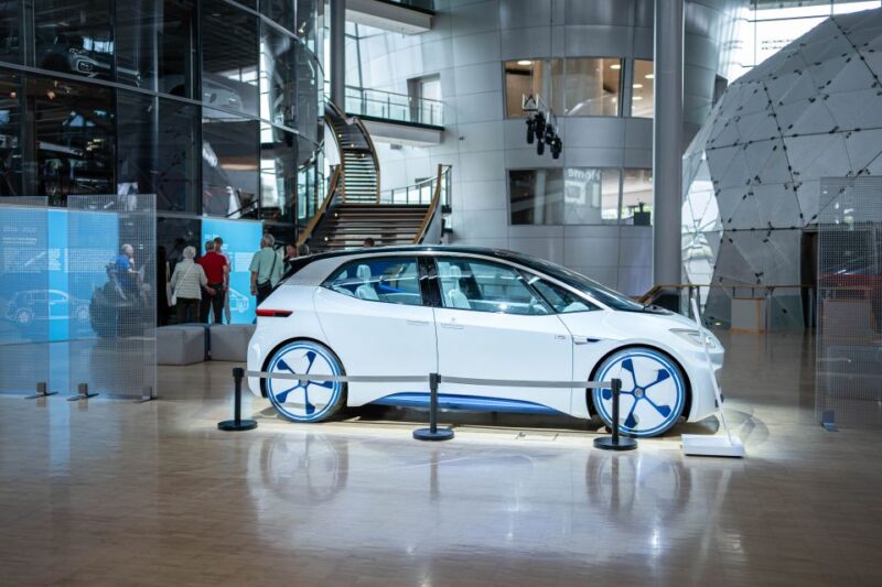 Dresden: Guided Tour VW Factory , Test Drive & Food - Key Points