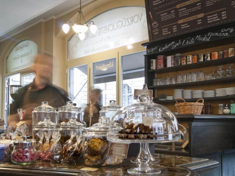 Dresden: History Walking Tour and Chocolate Museum Ticket - Chocolate Museum Experience