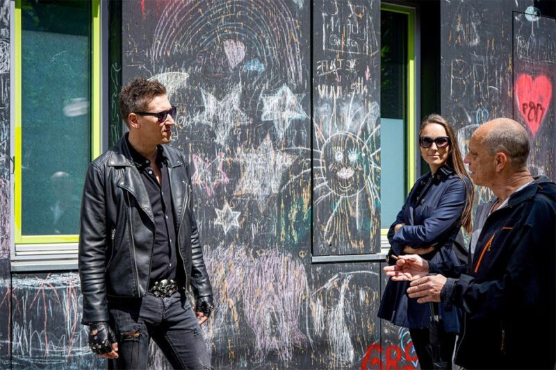 Dresden: Neustadt District Street Art Guided Walking Tour - Key Points