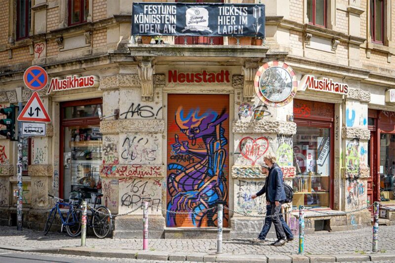 Dresden: Neustadt District Street Art Guided Walking Tour - Exploring Neustadts Street Art Scene