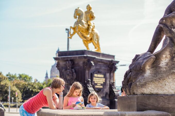 Dresden Neustadt: Scavenger Hunt Self Guided Tour - Customer Reviews