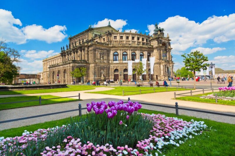 Dresden: Old Town Self-Guided Scavenger Hunt Tour - Starting Point and Pickup