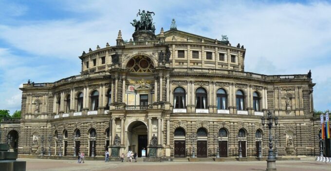 Dresden - Private Tour Including Castle Visit - Pricing and Cancellation