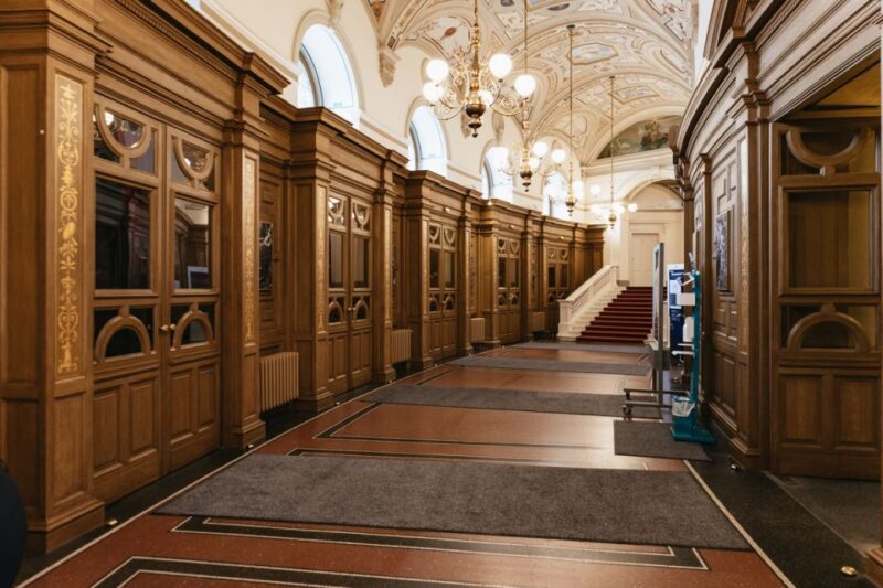 Dresden: Semperoper Tickets and Guided Tour - Skip the Ticket Line