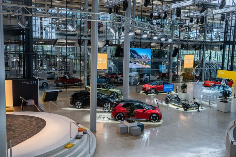 Dresden: Tour of VWs Transparent Factory - Key Points