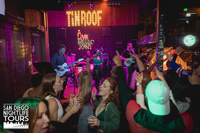 Drink, Ride, Sing and Dance Bar Tour - Exploring the Gaslamp Quarter