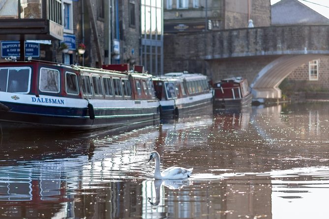 Drinks Ahoy — Canal Boat Tour  - Leeds - Meeting Location and Pickup