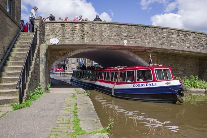 Drinks Ahoy — Canal Boat Tour  - Leeds - Proximity to Transportation