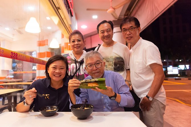 Drinks & Bites in Singapore Private Tour - Exploring Geylang Nightlife