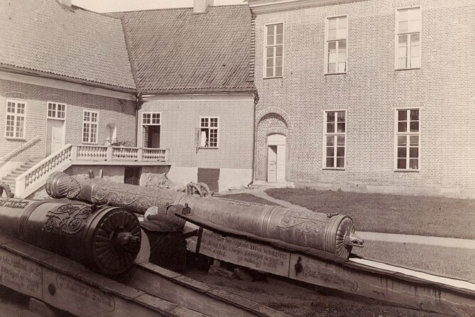 Drottningholm and Gripsholm Castle PRIVATE Guide Half Day Tour - Transportation and Inclusions