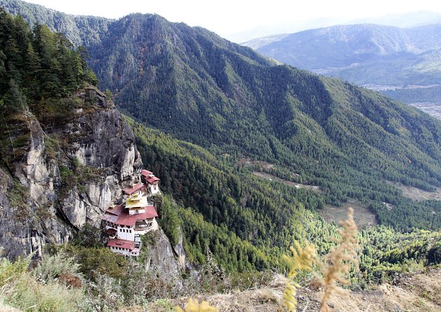 Druk Path Trek: Discover The Raw Natural Beauty of Bhutan - Guided Hiking Tours and Experiences