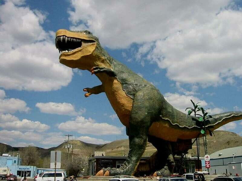 Drumheller: Bad Land & Dinosaur Museum Tour from Calgary - Price and Value