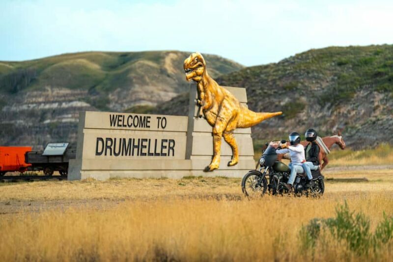 Drumheller: Dinosaurs, Museum, & Hoodoos Day Tour - An Introduction to the Experience