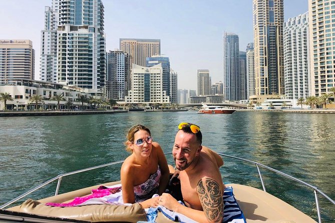 Dubai 1h Sea Escape: Little Get Away! - Personalized and Uncrowded Cruise