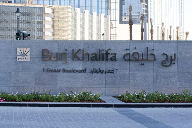Dubai Burj Khalifa Level 124 and 125 Entrance Tickets - Elevators and Waiting Times