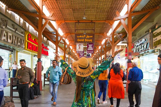 Dubai City Tour With Al Marmoom Desert Dinner and Show - Immerse in Bedouin Entertainment