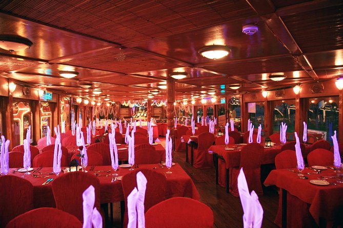 Dubai Dhow Cruise Dinner in Creek - Inclusions and Highlights