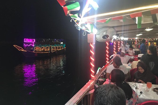 Dubai Dhow Cruise Dinner in Creek - Seasonal and Dress Guidelines