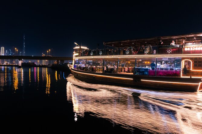 Dubai Luxury Canal Dinner Cruise With Optional Transfer - Capacity and Accessibility