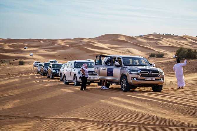 Dubai: Luxury Marina Yacht Cruise and Red Dune Desert Safari - Multilingual Guided Tour