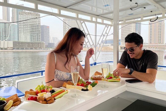 Dubai Luxury Yacht Cruise 2 Hours - Sights Along the Route