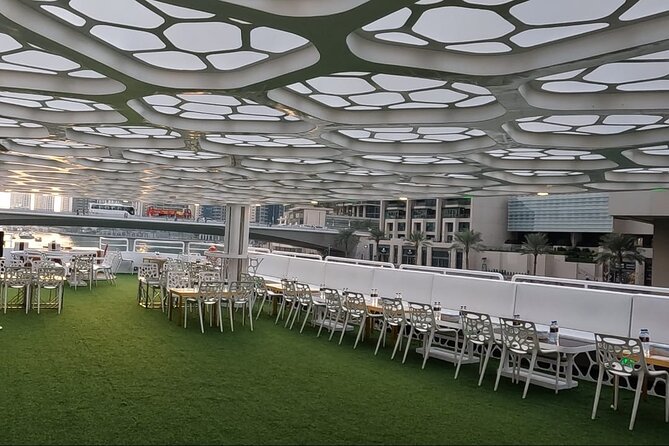 Dubai Marina Luxury Cruise W/ 5 Star Buffet Dinner & Transfer - Seating Arrangements