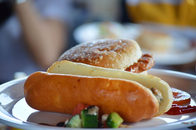 Dubai Marina Yacht Tour With Breakfast or BBQ - Dress Code and Accessibility
