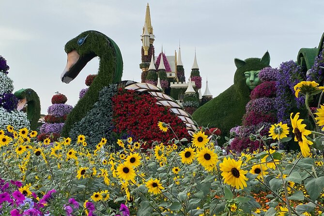 Dubai Miracle Garden Admission Ticket With Hotel Transfer - Group Size and Capacity