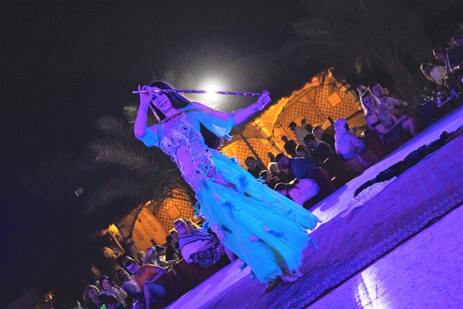 Dubai Red Dunes With Sandboarding, Camel Ride, Falcon & VIP Camp - Pickup Details
