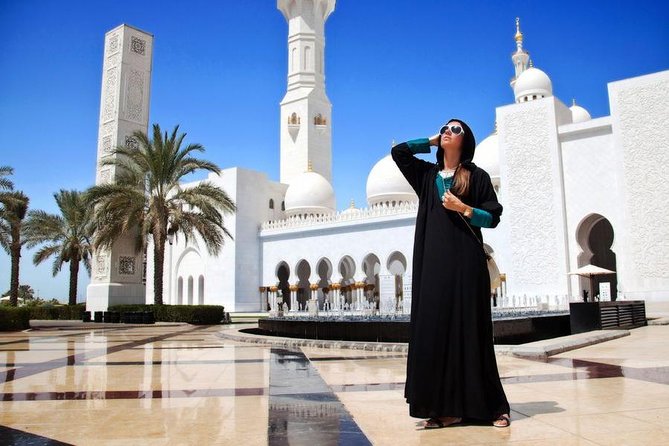 Dubai: Sheikh Zayed Mosque With a Professional Photographer - Pickup Options