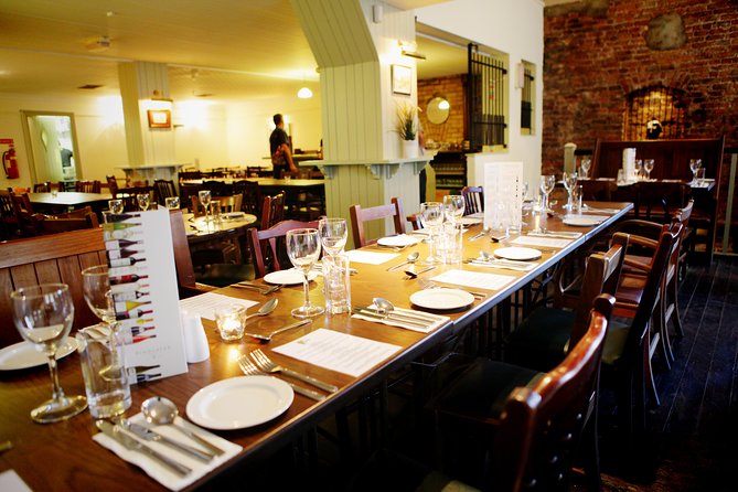 Dublin 3-Course Dinner and Live Shows at The Irish House Party - Live Music and Dance