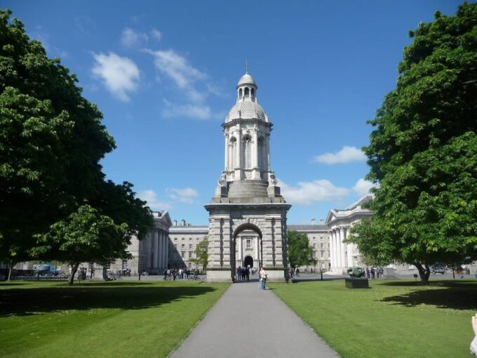 Dublin: Audio Guide Tour With 26 Attraction Visits - Refund and Cancellation Policy