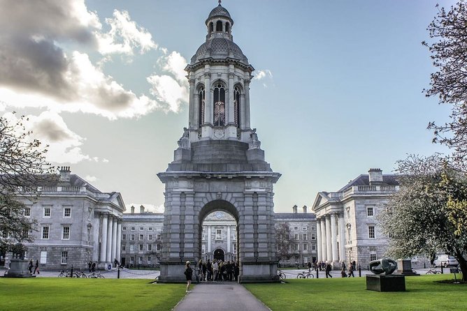 Dublin City Throug the Ages Full Day Private Tour - Discovering Dublins Medieval Quarter