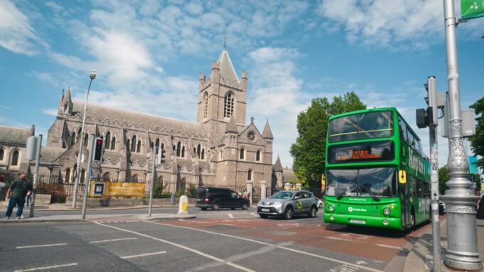 Dublin: Cruise Excursion Hop-On Hop-Off Tour & Rail Ticket - Coastal Rail Journey