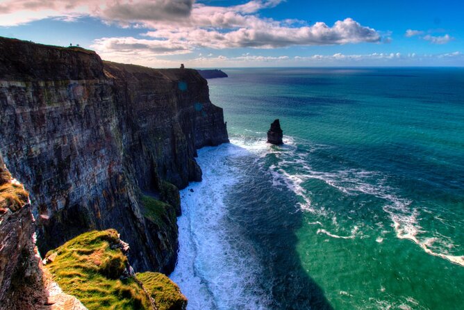 Dublin Day Trip to Cliffs of Moher, Ennis Town, Bunratty Castle - Discovering Bunratty Castle