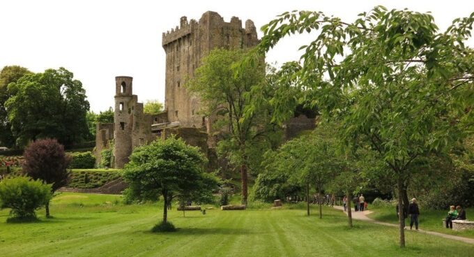Dublin: Full-Day Tour to Cork, Cobh and Blarney Castle - Explore Cork City